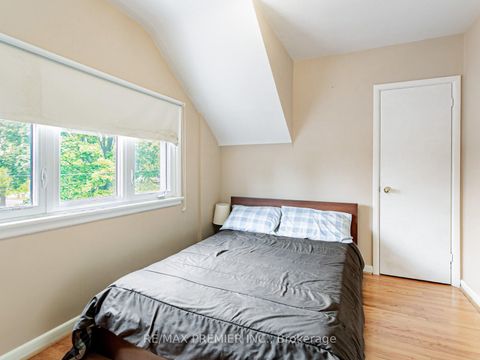 Photo 17 at 32 Genthorn Avenue, Kipling, Toronto