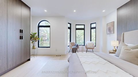 Photo 14 at 122 Crawford Street, Bellwoods, Toronto
