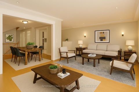 Photo 2 at 27 - 255 Shaftsbury Avenue, Westbrook, Richmond Hill