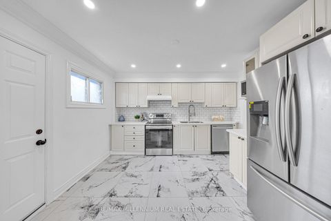 Photo 9 at 962 Midland Avenue, Kennedy Park, Toronto