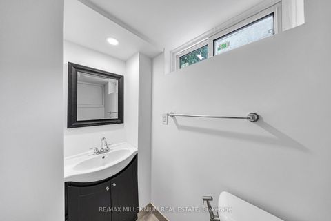 Photo 24 at 962 Midland Avenue, Kennedy Park, Toronto