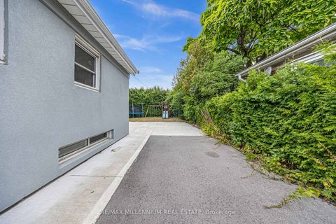 Photo 28 at 962 Midland Avenue, Kennedy Park, Toronto
