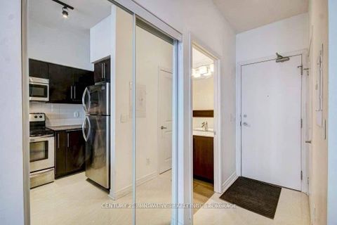Photo 2 at Ph1501 - 2885 Bayview Avenue, Bayview Village, Toronto