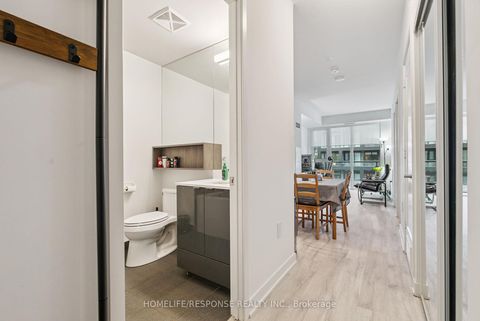 Photo 5 at 347 - 60 PRINCESS Street, Waterfront Communities C8, Toronto