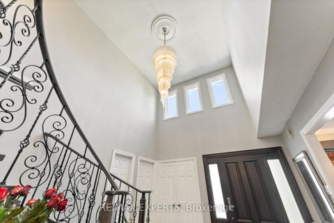 Photo 8 at 286 Kirby Crescent, Glenway Estates, Newmarket