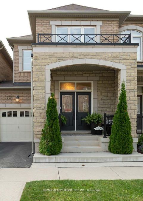 Photo 1 at 231 Sarah Cline Drive, GO Glenorchy, Oakville