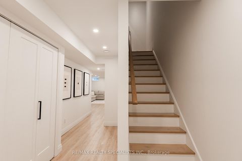 Photo 11 at 231 Sarah Cline Drive, GO Glenorchy, Oakville