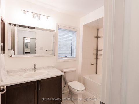 Photo 17 at 231 Sarah Cline Drive, GO Glenorchy, Oakville