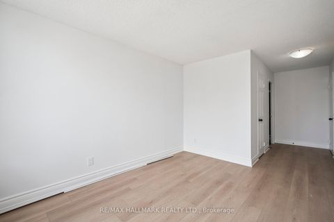 Photo 15 at 1214 - 7 Bishop Avenue, Newtonbrook East, Toronto