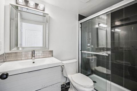 Photo 17 at 1214 - 7 Bishop Avenue, Newtonbrook East, Toronto