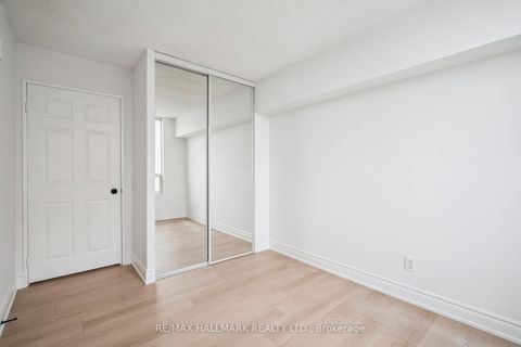 Photo 21 at 1214 - 7 Bishop Avenue, Newtonbrook East, Toronto