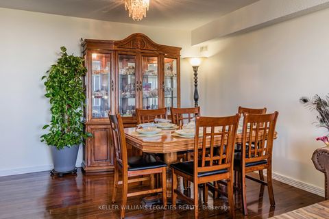 Photo 8 at 1603 - 10 Markbrook Lane, Jamestown, Toronto