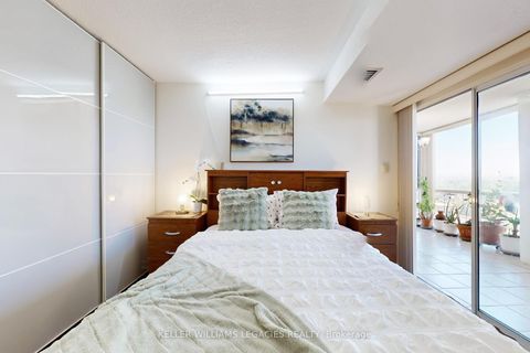 Photo 12 at 1603 - 10 Markbrook Lane, Jamestown, Toronto