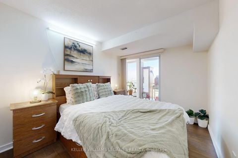 Photo 13 at 1603 - 10 Markbrook Lane, Jamestown, Toronto