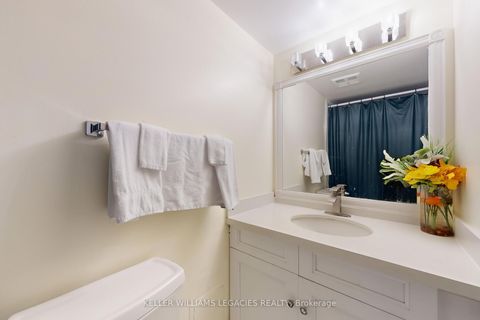 Photo 14 at 1603 - 10 Markbrook Lane, Jamestown, Toronto