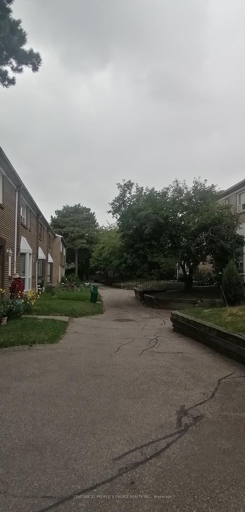 Photo 3 at 9 - 17 Gosford Boulevard, Black Creek, Toronto