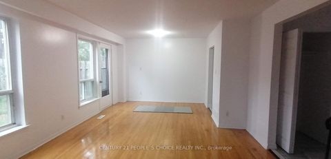 Photo 6 at 9 - 17 Gosford Boulevard, Black Creek, Toronto