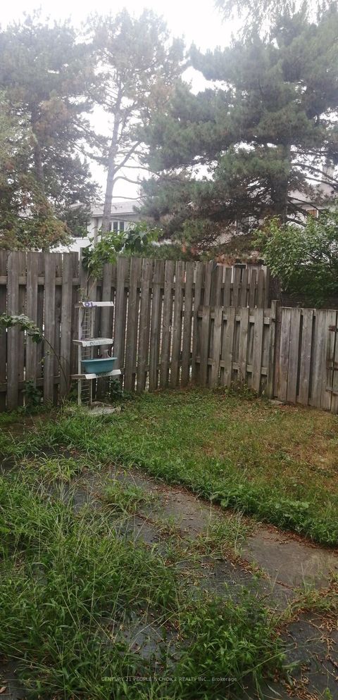 Photo 11 at 9 - 17 Gosford Boulevard, Black Creek, Toronto Photo 11 at 9 - 17 Gosford Boulevard, Black Creek, Toronto