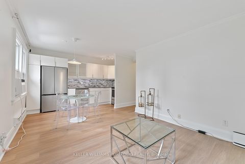 Photo 7 at 402 - 114 Vaughan Road, Cedarvale, Toronto