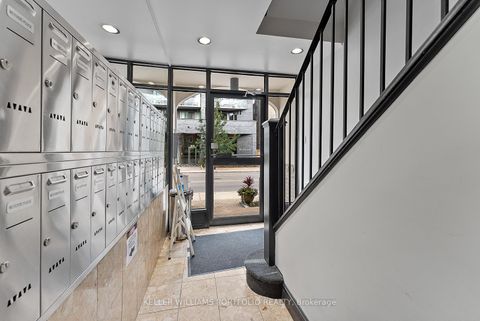 Photo 21 at 402 - 114 Vaughan Road, Cedarvale, Toronto