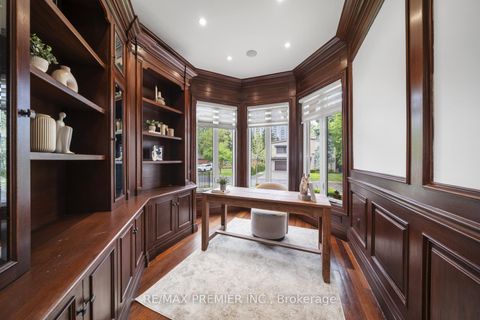 Photo 13 at 117 Upper Canada Drive, Windfields, Toronto