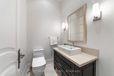 Photo 15 at 117 Upper Canada Drive, Windfields, Toronto