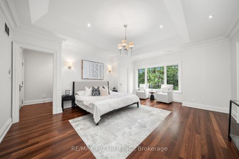 Photo 16 at 117 Upper Canada Drive, Windfields, Toronto