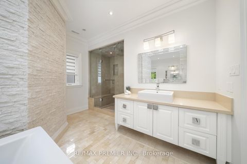 Photo 18 at 117 Upper Canada Drive, Windfields, Toronto