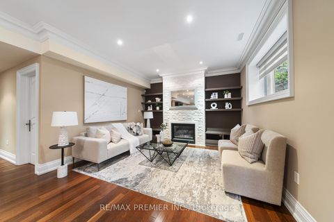 Photo 33 at 117 Upper Canada Drive, Windfields, Toronto