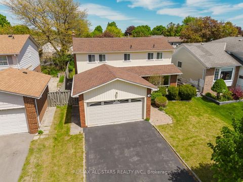 Photo 2 at 45 Wellpark Boulevard, Agincourt North, Toronto