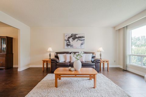 Photo 5 at 45 Wellpark Boulevard, Agincourt North, Toronto