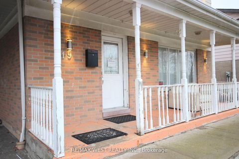 Photo 2 at 19 Lynmont Road, Clairville, Toronto