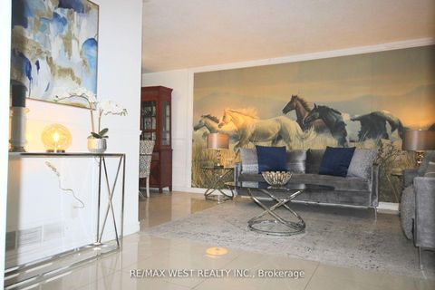 Photo 3 at 19 Lynmont Road, Clairville, Toronto