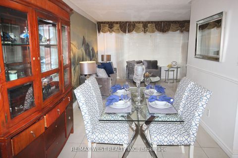 Photo 6 at 19 Lynmont Road, Clairville, Toronto
