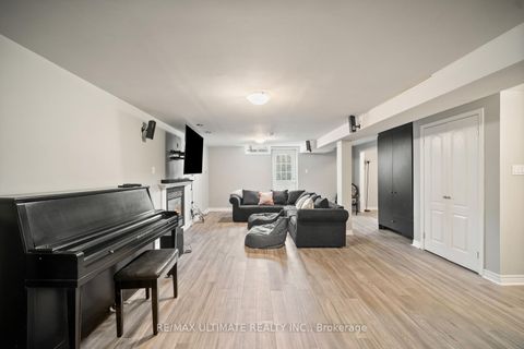 Photo 25 at 210 Ridgefield Crescent, Maple, Vaughan