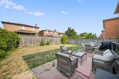 Photo 31 at 210 Ridgefield Crescent, Maple, Vaughan