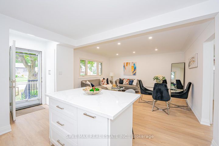 Photo 9 at 248 West 18th Street, Buchanan, Hamilton