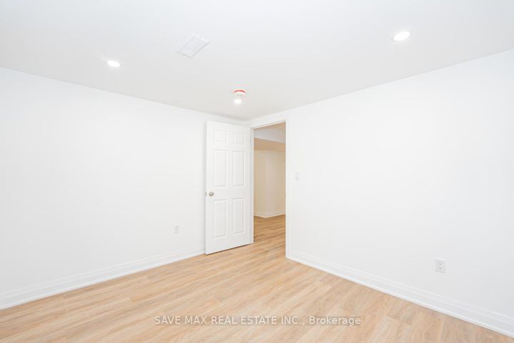 Photo 34 at 248 West 18th Street, Buchanan, Hamilton
