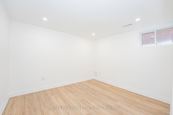 Photo 35 at 248 West 18th Street, Buchanan, Hamilton