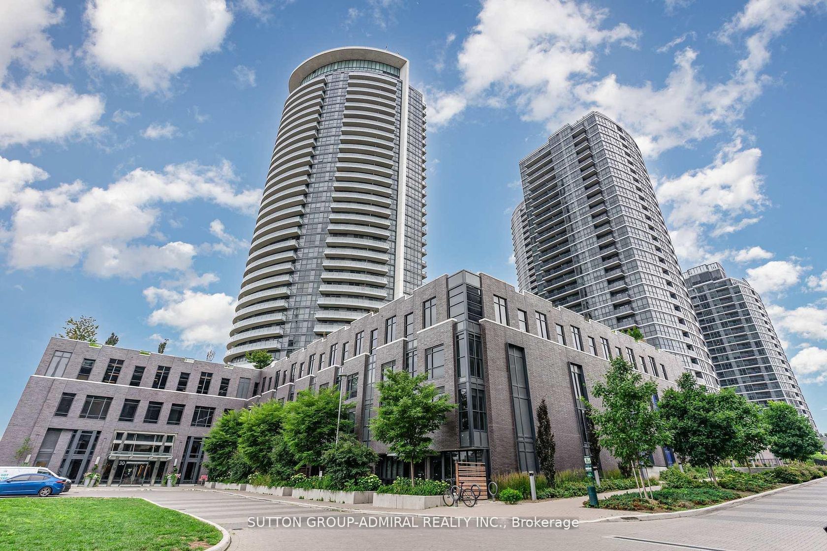 2701 - 30 Gibbs Road, City Centre West, Toronto by Loree Meneguzzi Real Estate 2701 - 30 Gibbs Road, City Centre West, Toronto