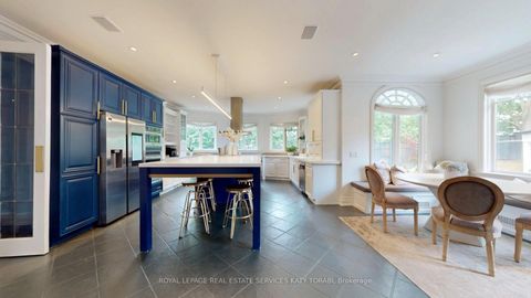 Photo 6 at 2 Gordon Road, Windfields, Toronto