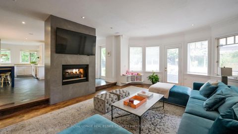 Photo 10 at 2 Gordon Road, Windfields, Toronto