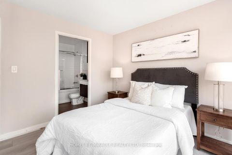 Photo 13 at 3002 - 25 Telegram Mews, Waterfront Communities C1, Toronto
