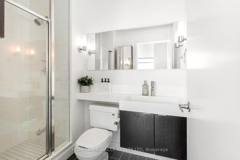 Photo 25 at 3002 - 25 Telegram Mews, Waterfront Communities C1, Toronto