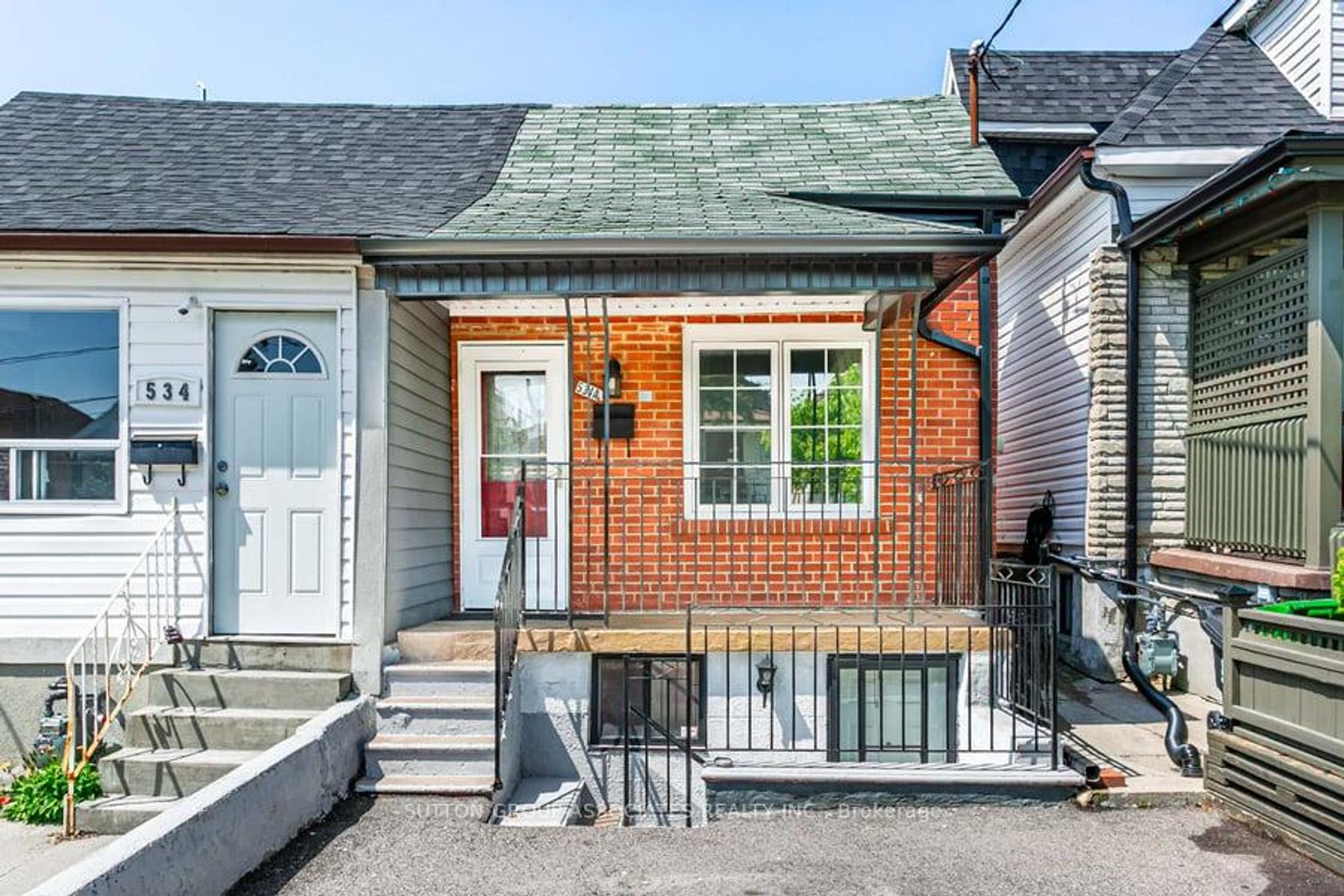 534 A Westmount Avenue, Oakwood Village, Toronto by Loree Meneguzzi Real Estate 534 A Westmount Avenue, Oakwood Village, Toronto