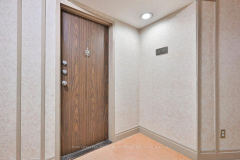 Photo 4 at A34 - 288 Mill Road, Markland Wood, Toronto