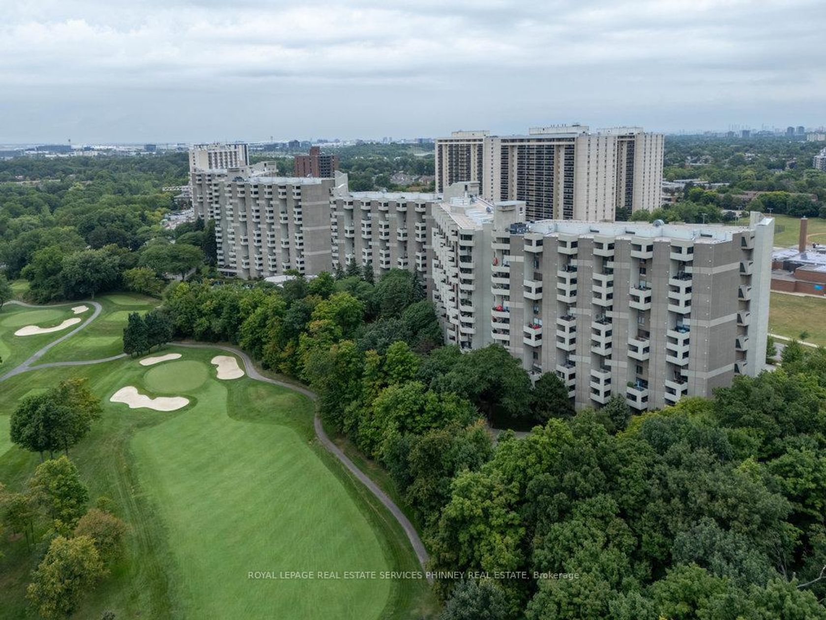 A34 - 288 Mill Road, Markland Wood, Toronto 