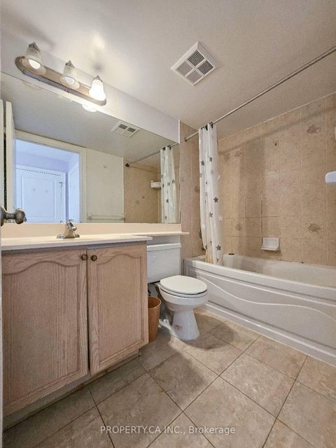Photo 11 at 708 - 10 Northtown Way, Willowdale East, Toronto