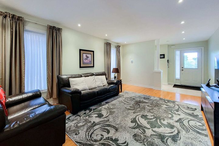 Photo 16 at 9 - 78 Peachwood Crescent, Stoney Creek, Hamilton