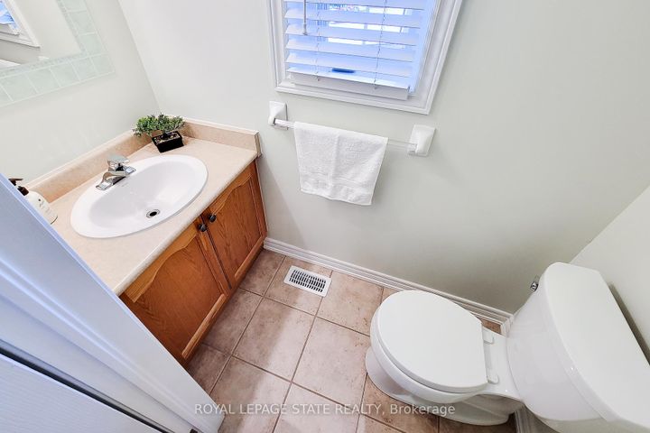 Photo 26 at 9 - 78 Peachwood Crescent, Stoney Creek, Hamilton